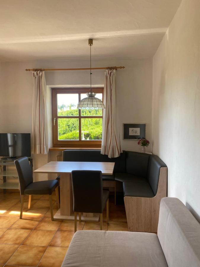 Platzlhof Apartment Appiano Sulla Strada Del Vino Luaran gambar